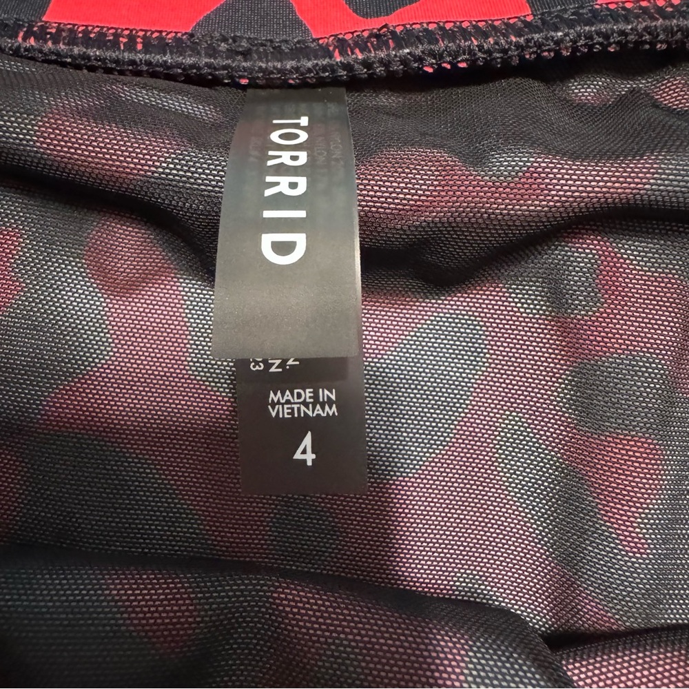 Torrid Swim Skirt Neon Leopard NWT SZ 4X - Picture 6 of 8